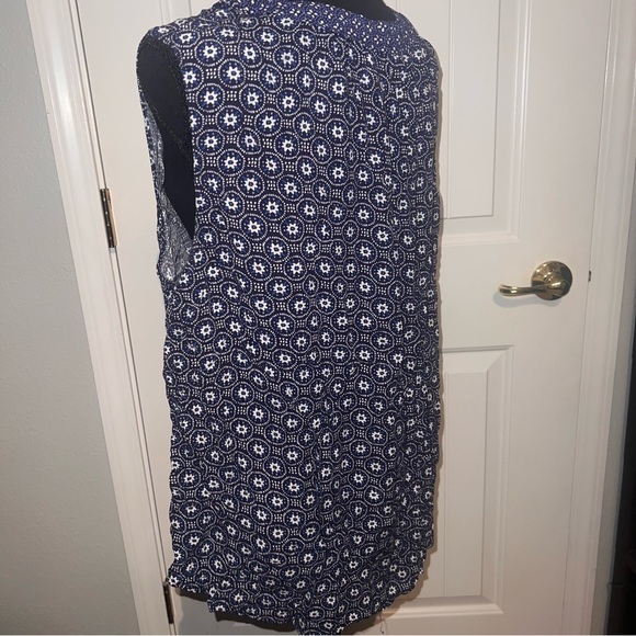 Old Navy - Blue/White Tank - Size XL - 100% Rayon/Vicose - Picture 2 of 4